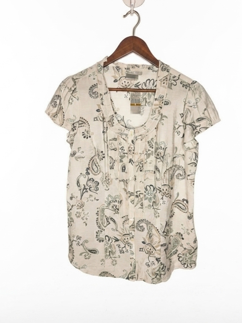 NWT Van Heusen Paisley Floral Scoop Neck Cap Sleeve Button Pleated Front Top SP